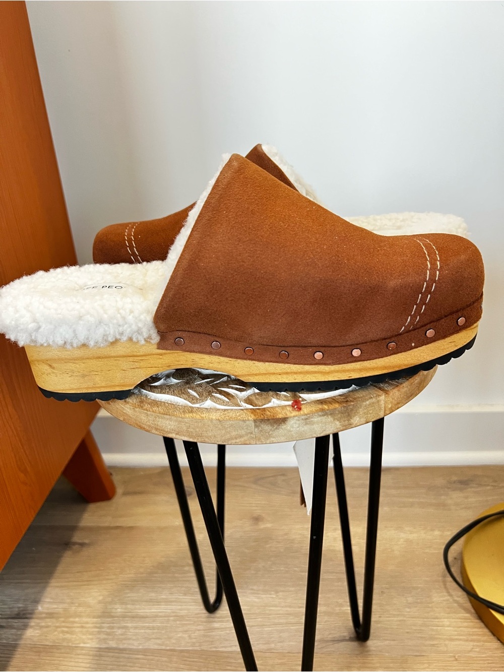 Free People Oak Cozy Clog Mules Chestnut Suede Sherpa Slip-On Slippers
